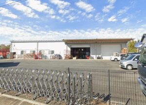 新着！テナント物件　坂戸市小沼　事務所付貸倉庫